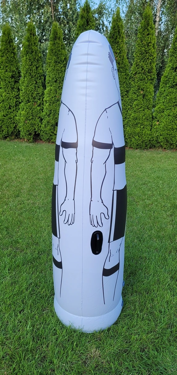 nadmuchiwany mur - ujęcie z boku