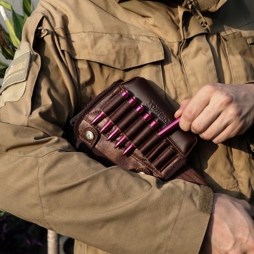 skórzana ładownica na kolbę - ładowanie amunicji skórzana ładownica na kolbę - ładowanie amunicji