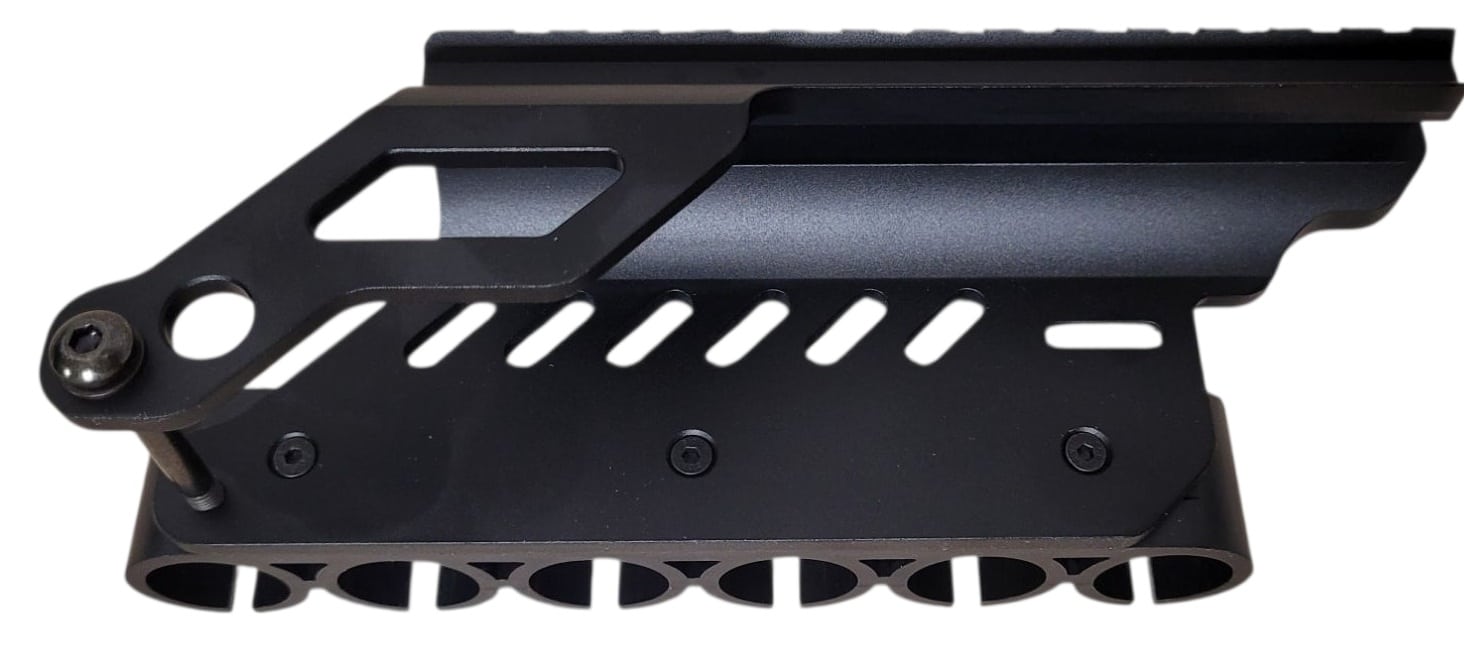Montaż boczny 12GA Mossberg Maverick 88 - widok od strony szyny