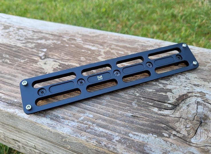 Szyna ARCA Swiss M-LOK 200 mm – aluminiowy adapter do statywu z pięcioma punktami mocowania